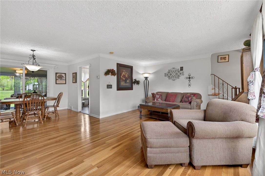 2426 Lander Road