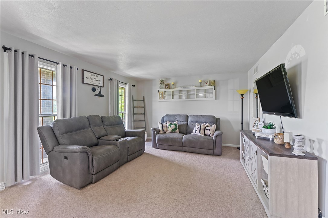 49485 Hickman Road