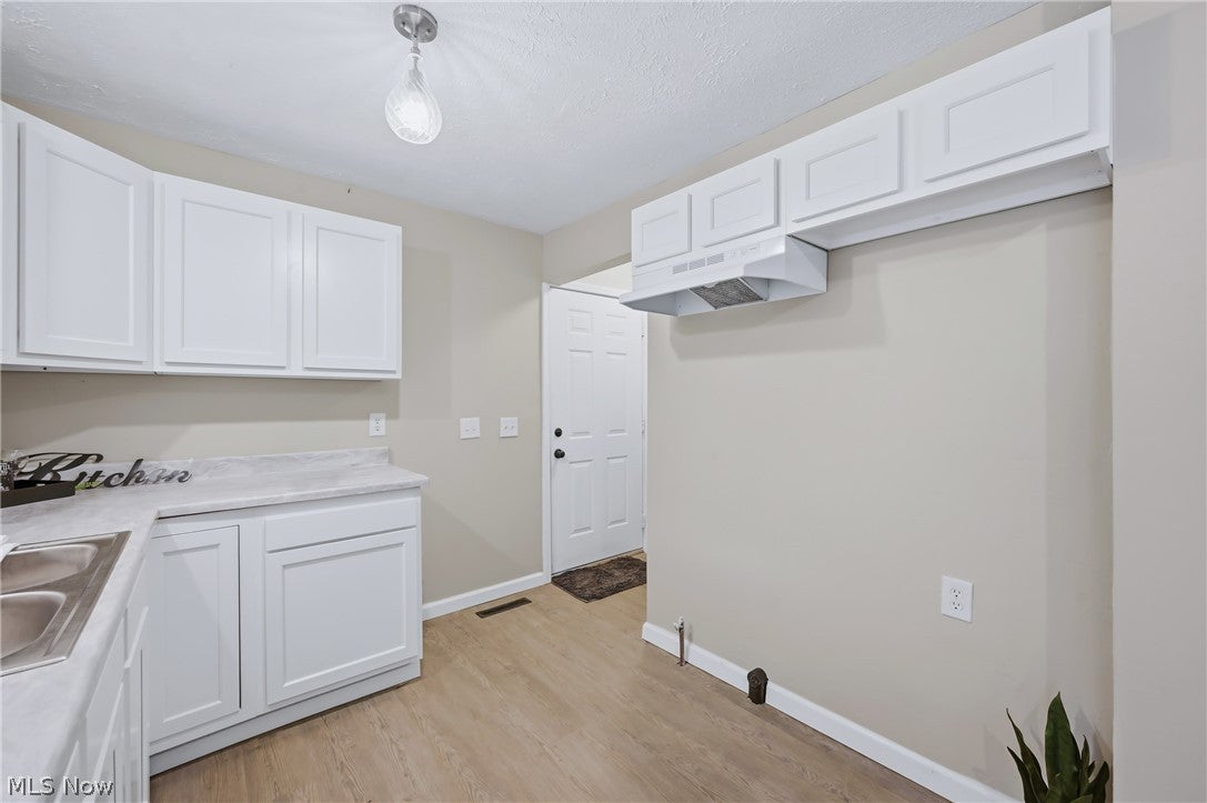 1613 Lillian Road