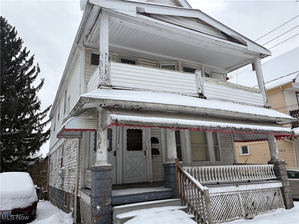 13302 Beachwood Avenue