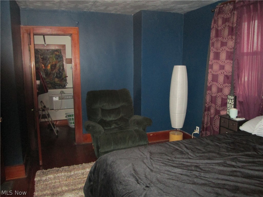 Sharon Heights - Residential