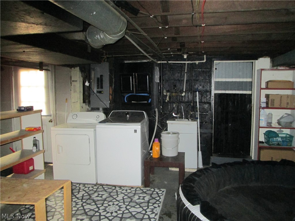 Sharon Heights - Residential