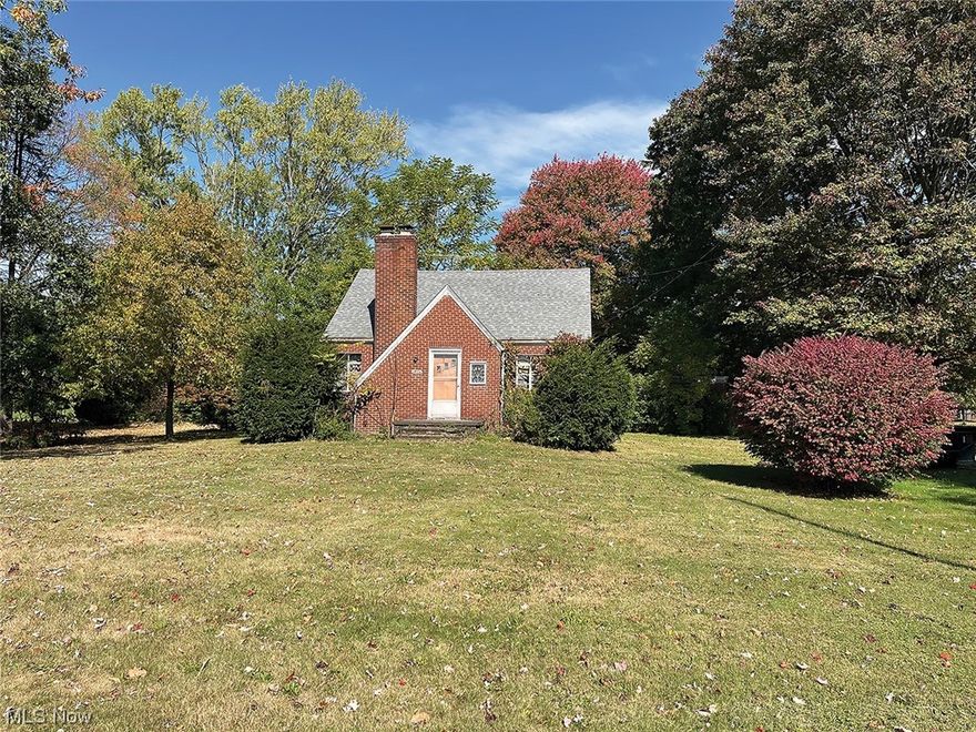 Attention Contractors & Investors - Three-Bedroom Brick Bungalow Home On 2.9 Acres - Stark Co. – Plain Twp. – Plain LSD. Live Auction with Online Bidding Available On Real Estate. To settle the Terry Geitgey Estate, Stark Co. Case #239444, all sells on location. ONLINE BIDDING BEGINS MONDAY, NOVEMBER 20, 2023 – 12:00 PM, and AUCTION LIVE ON-SITE BIDDING WILL BEGIN WEDNESDAY – NOVEMBER 22, 2023 – 10:30 AM, REAL ESTATE SELLS AT 11:00 AM.
Real Estate features a three-bedroom brick bungalow home built in 1948 – offering a kitchen, dining room, living room with hardwood floors, one bedroom, and full bath on the main level. Two bedrooms upstairs. Full basement with breaker electric, wood burner heat. The home is in need of complete renovations. Bring your contractor. Convenient location with loads of opportunities. The home will be open for viewing on auction day at 9:00 AM or by appointment. TERMS ON REAL ESTATE: 15% down auction day, balance due at closing. A 10% buyer’s premium will be added to the highest bid to establish the purchase price. Any desired inspections must be made prior to bidding. All information contained herein was derived from sources believed to be correct. Information is believed to be accurate but not guaranteed.