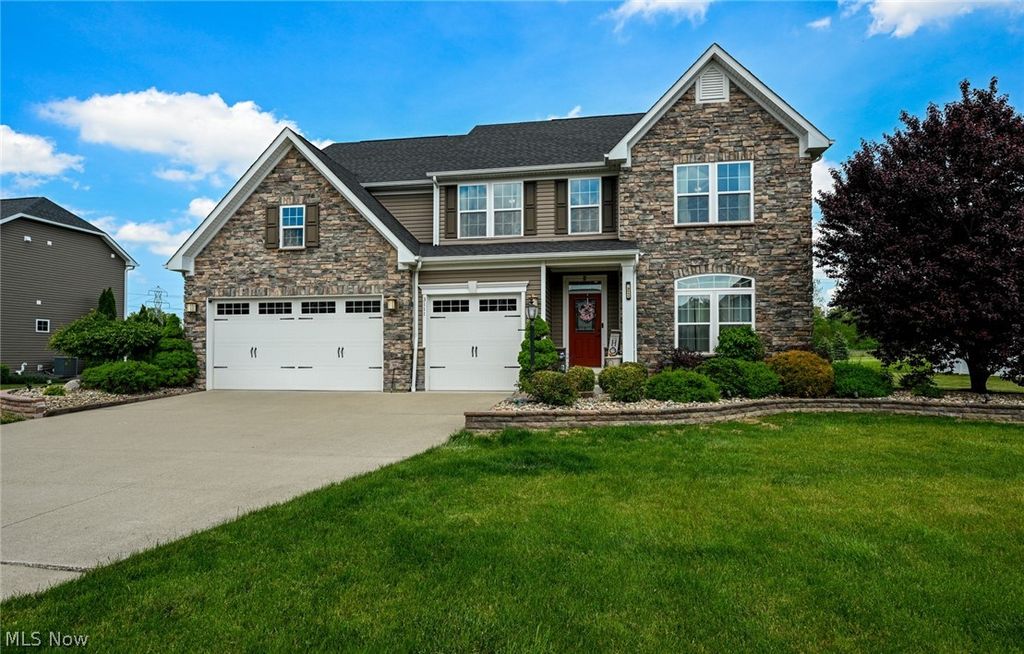 Photo of 3111 Fairview Drive, Avon, OH 44011 (MLS # 5212356)