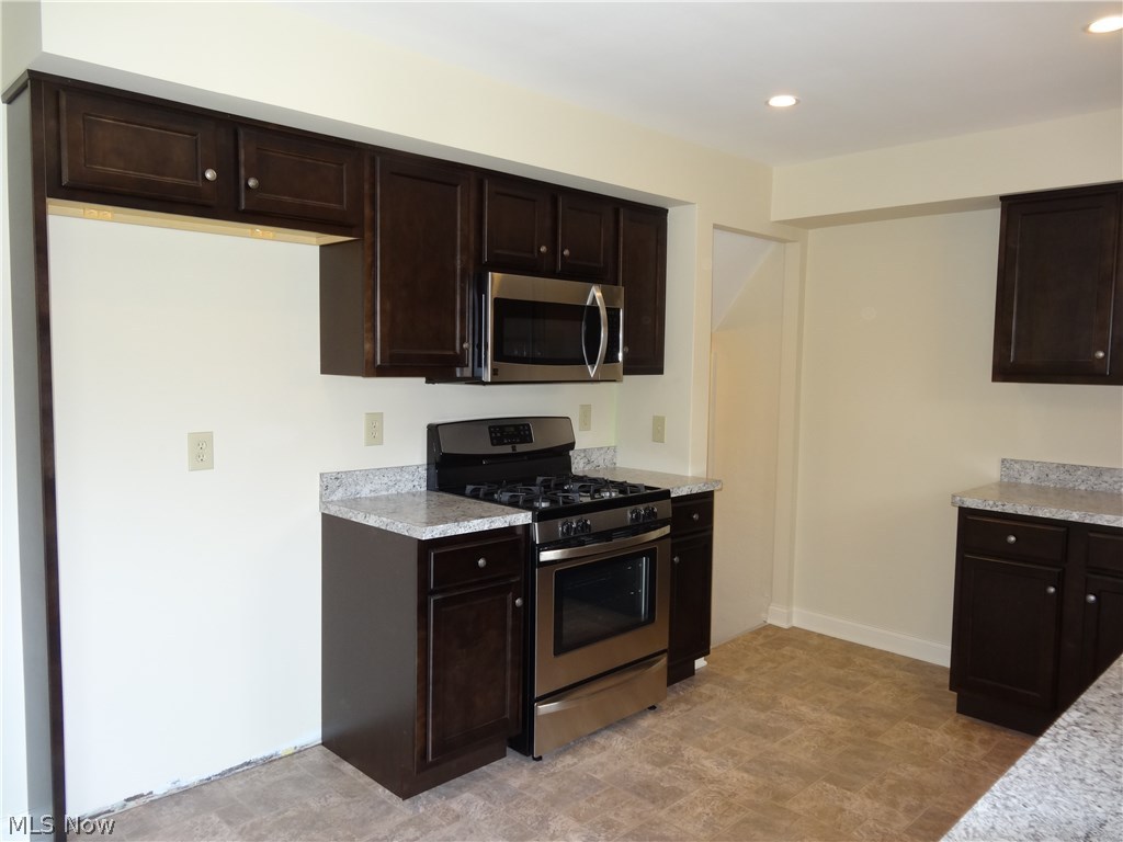 Emerman Corps Strongsville Su - Residential