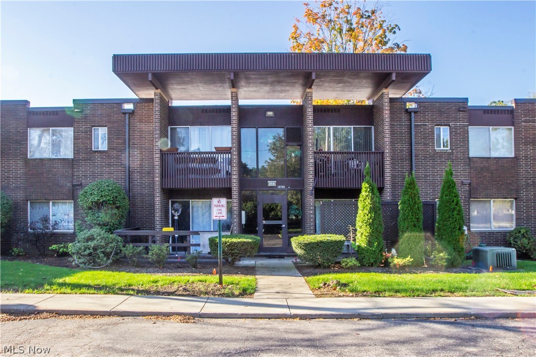 Sagamore East Condo - Residential