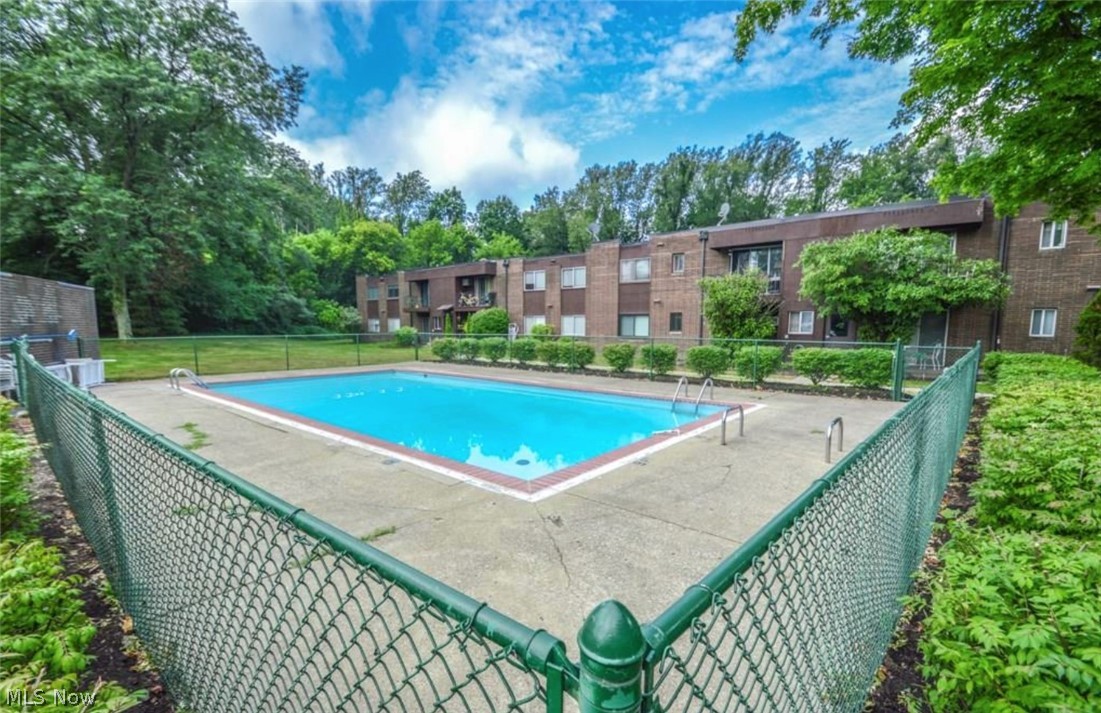 Sagamore East Condo - Residential