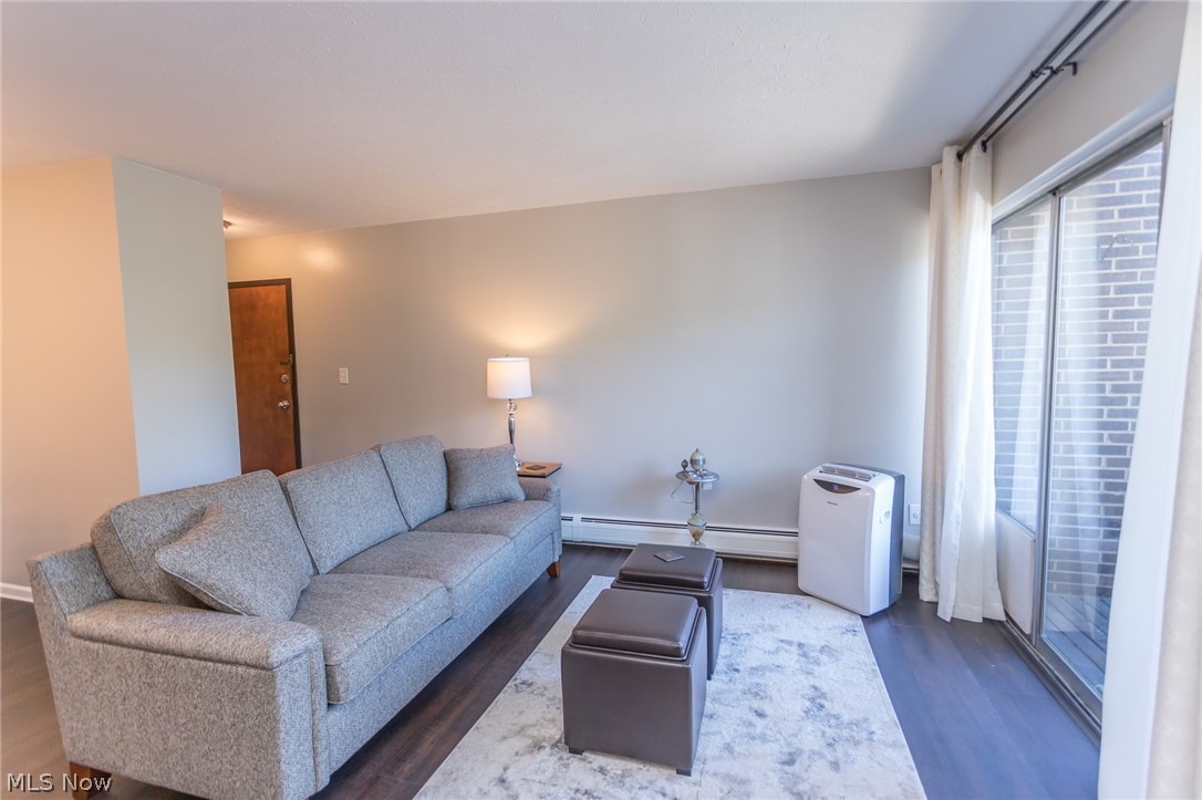 Sagamore East Condo - Residential