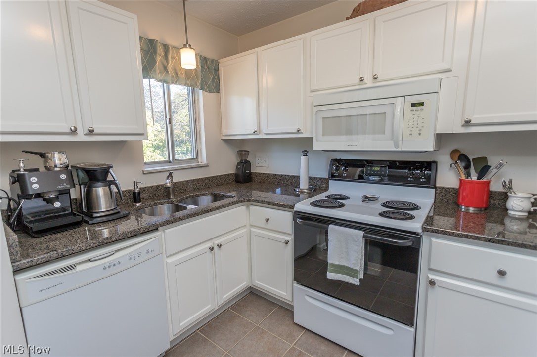 Sagamore East Condo - Residential