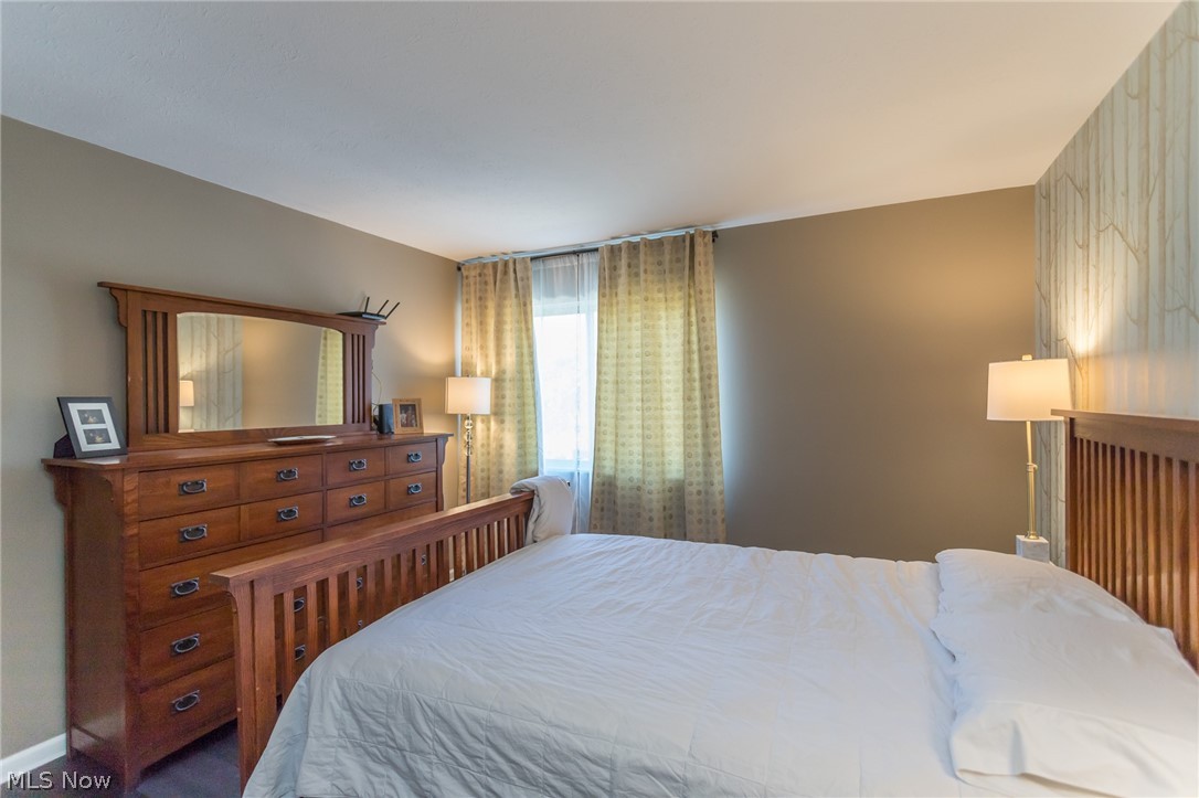 Sagamore East Condo - Residential