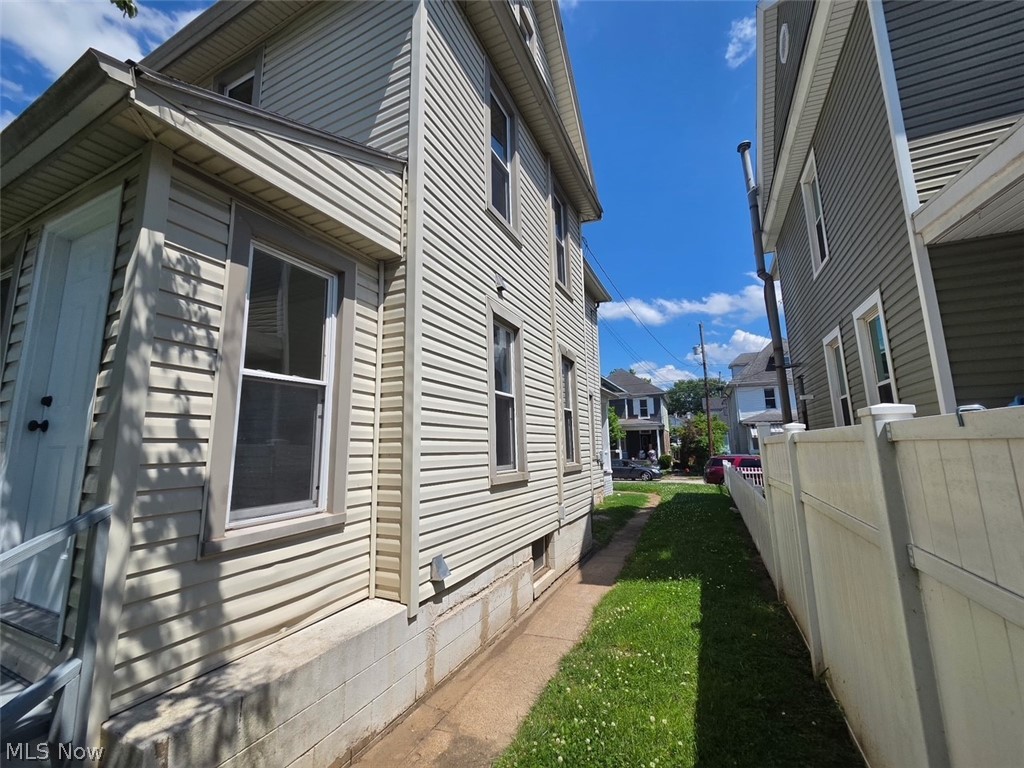 1803 Spring Street