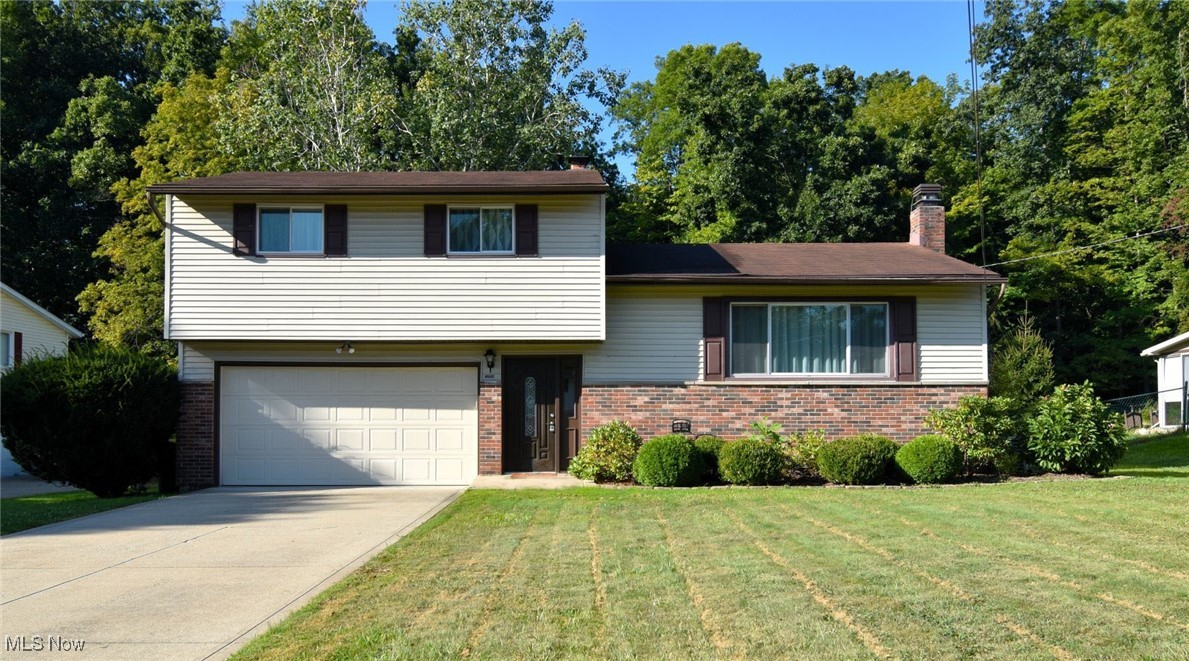 A MUST SEE!!!! Beautifully updated and meticulously maintained split-level home offering comfort and style throughout. The upper level features three generously sized bedrooms and a fully renovated bathroom. New flooring and redesigned closets add both function and appeal. The reconfigured kitchen maximizes efficiency and provides a fresh, modern layout.
The finished lower level includes a cozy family room with a woodburning fireplace, updated storage, and a convenient laundry area. Step outside to enjoy the new composite deck overlooking a spacious backyard - perfect for relaxing or entertaining.
Located in a desirable area close to shopping, grocery stores, and an amazing park - this home offers the perfect blend of convenience and lifestyle. Move-in ready and filled with thoughtful updates, this home is ready to welcome its next owners.
Hurry in today, this won't last long!!