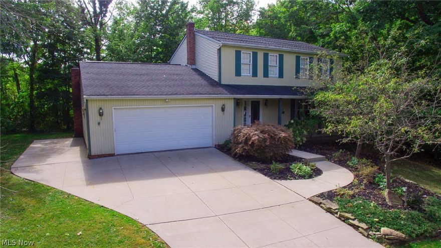 Move right in to this immaculate cul de sac home in the highly sought after Morly Hills area of Concord Township. Beautiful hardwood floors show off the first floor foyer, formal living, formal dining, and kitchen. Huge updated kitchen with loads of cabinets and generous counter space opens to massive family room with fireplace. Slider to deck adds to open feel. Finished rec room in lower level adds tons of additional living space. Set up your personal tour today!