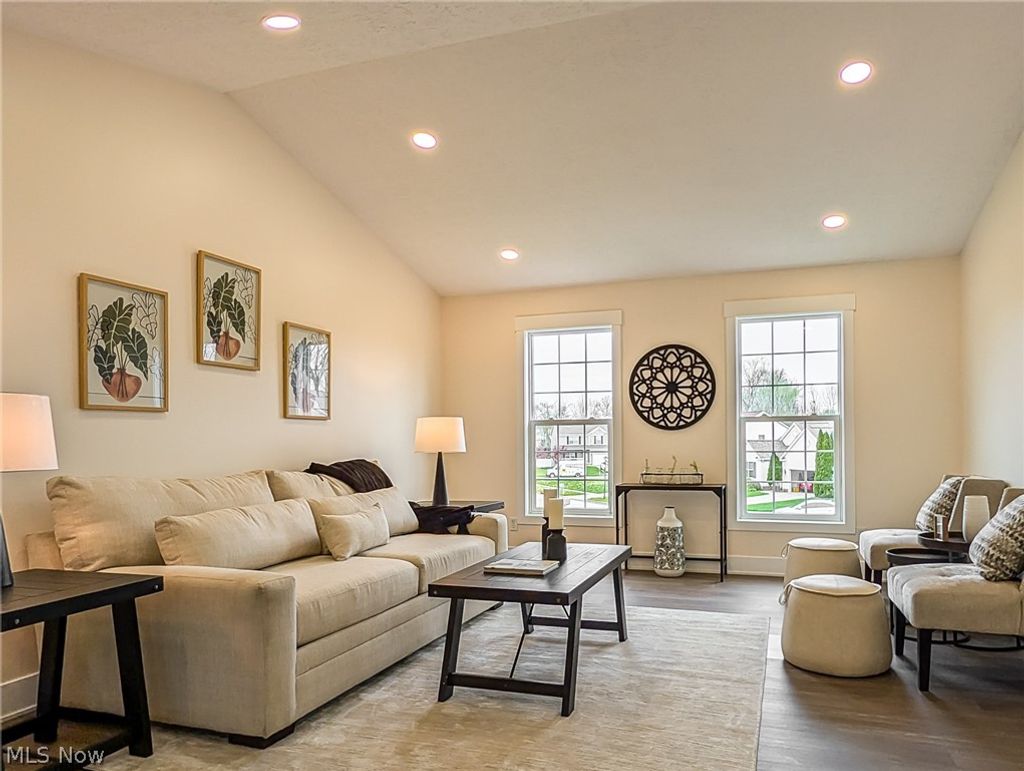 Photo of 1154 Eaton Drive, Akron, OH 44312 (MLS # 5200715)