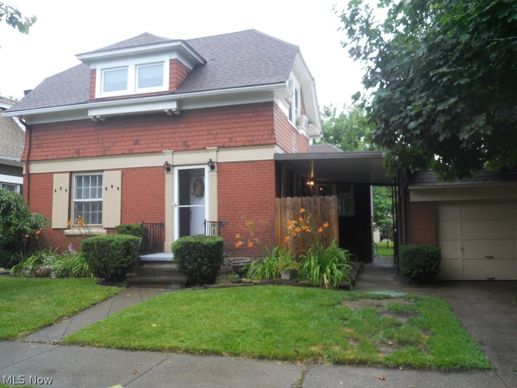 Washington Park Blvd - Residential