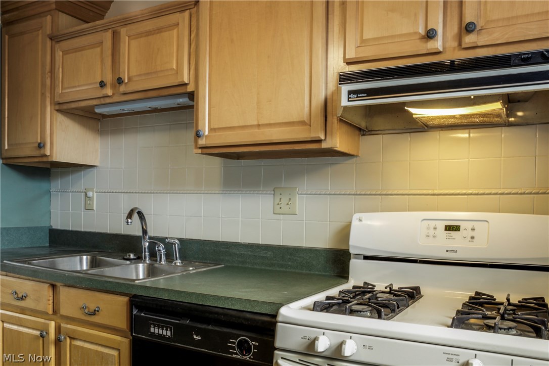 Maplewood Park #14 - Residential