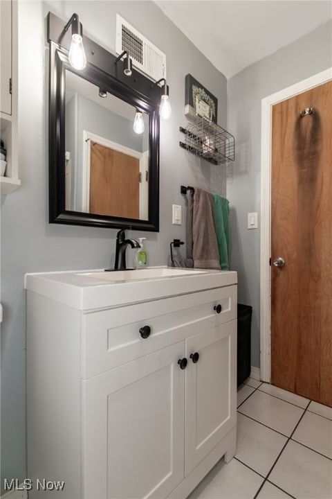 Tiny photo for 753 Birchwood Drive, Willoughby, OH 44094 (MLS # 5178982)