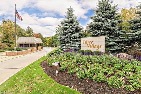 Tiny photo for 5150 Three Village Drive #1-K, Lyndhurst, OH 44124 (MLS # 5237470)