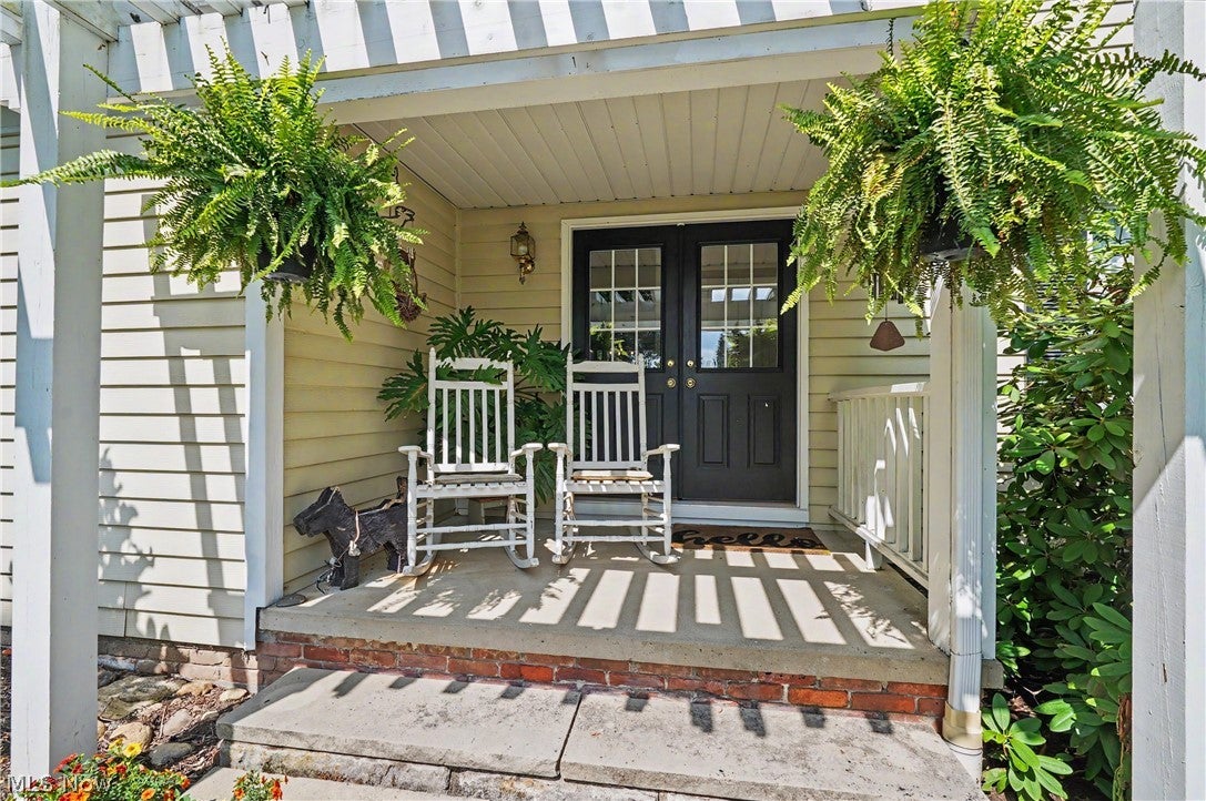 15884 Arbor Trail