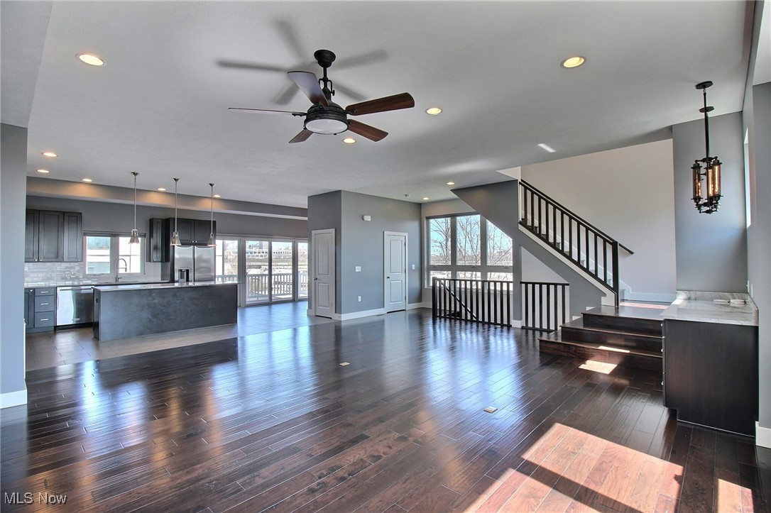 2347 City View Drive