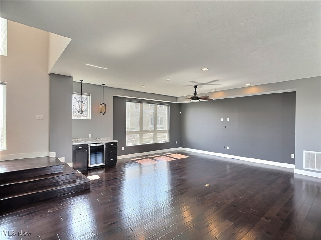 2347 City View Drive