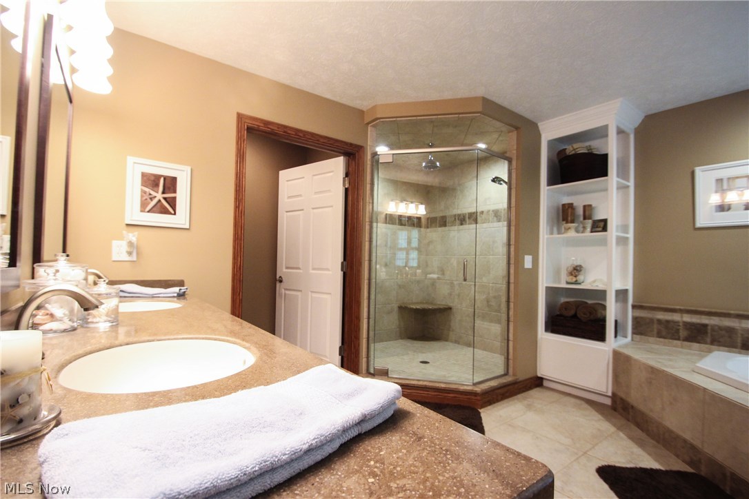 Woods/Arbor Glen - Residential