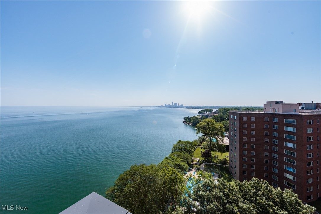 11850 Edgewater Drive #1019
