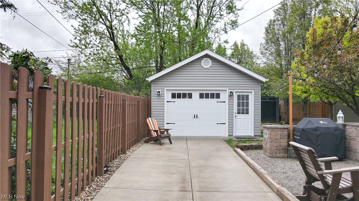 Ridgewood Garden Anx 02 - Residential