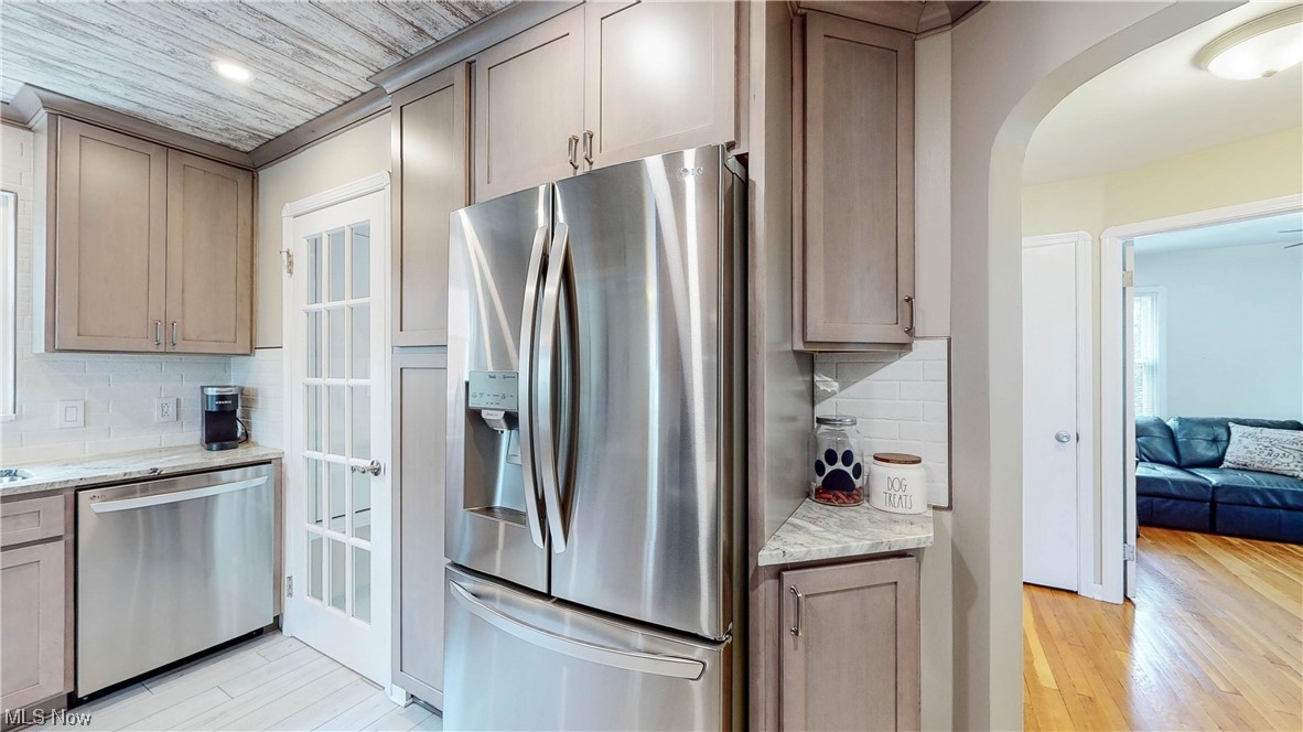 Ridgewood Garden Anx 02 - Residential