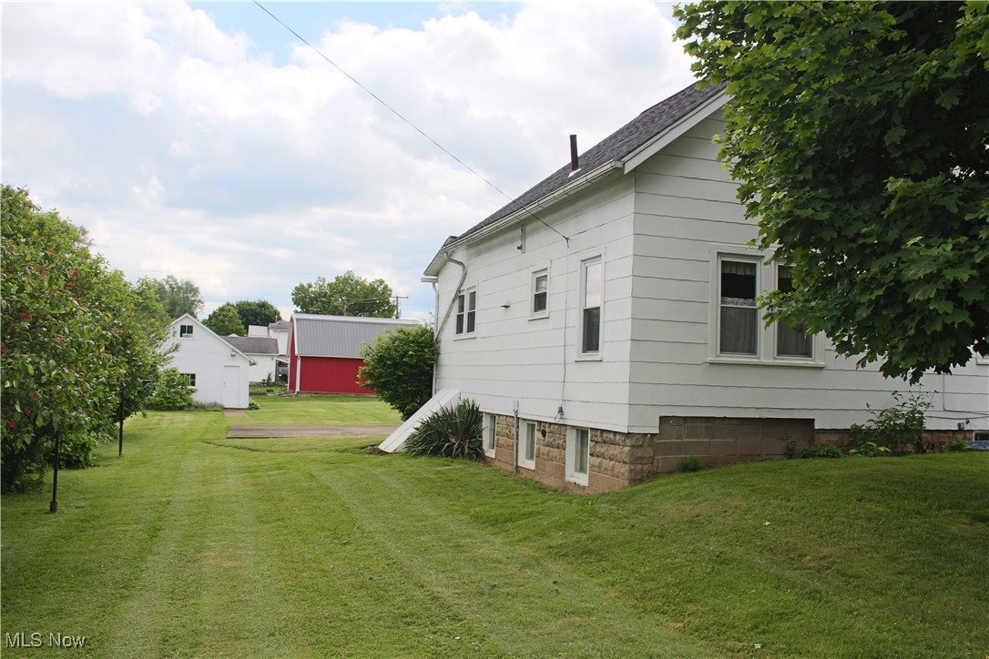 380 N Wells Street, Shreve, Ohio image 4