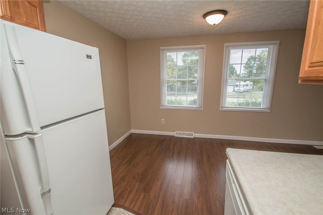 Huntington Park Condo - Residential