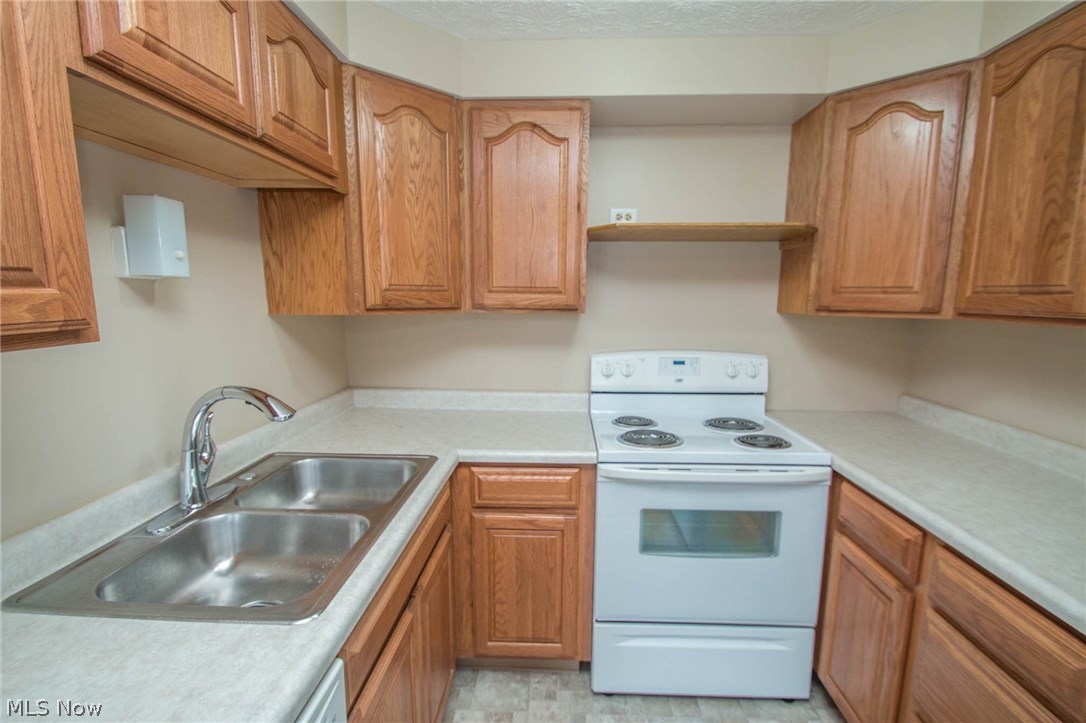 Huntington Park Condo - Residential