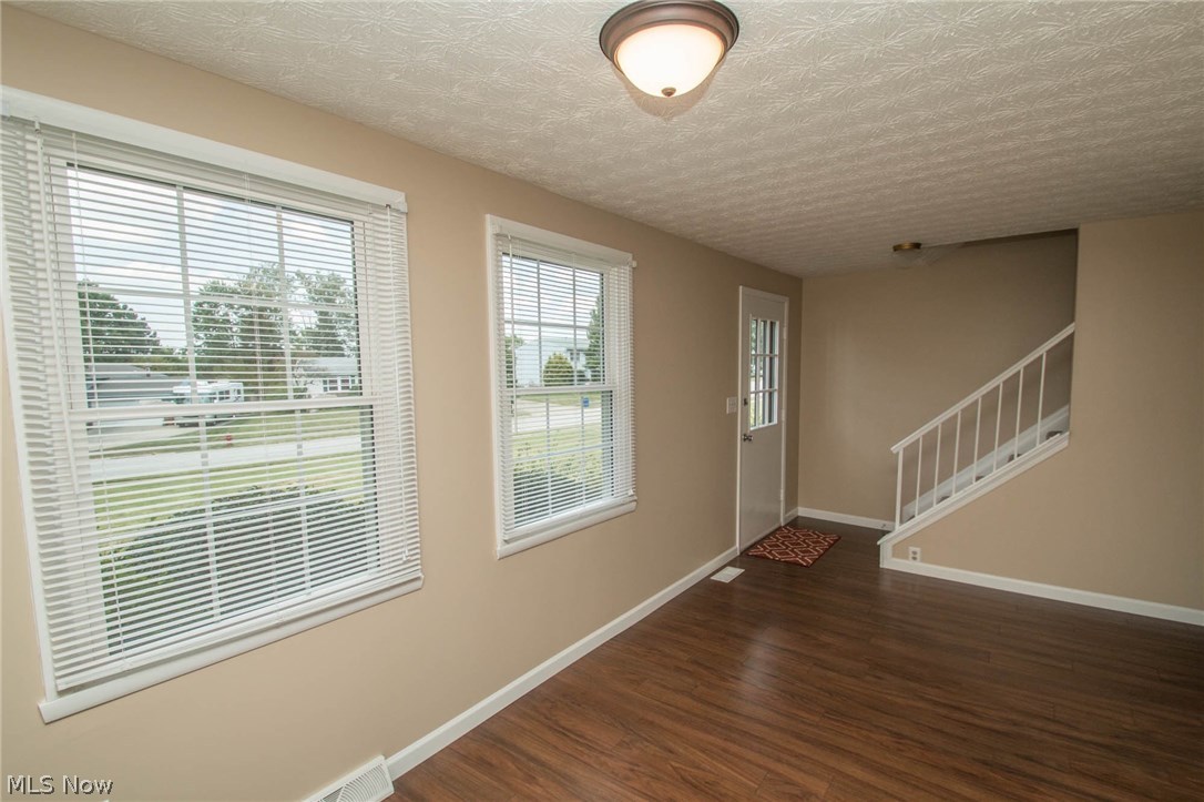 Huntington Park Condo - Residential
