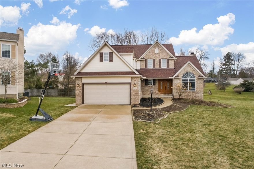 New To The Market...Grand & Elegant 1st Floor Master Colonial Situated on a Quiet Cul De Sac Lot on a Premium Street with many updates/remodels along with soaring ceilings, granite kitchens, glamour style owner's suite, raised decks & so much more...Ready for Immediate Occupancy! Beautiful roof lines w partial brick elevation w/update dimensional roof...great partially fenced lot w/raised deck for summer enjoyment. Enter to Fresh flooring & paint...New Carpet, custom wood style ceramic tile, ceramic kitchen. Gourmet style kitchen w/raised panel cherry cabinets (Some glass doors & panty), granite counters (Breakfast Bar & Tile Backsplash) w/light filled dinette...vaulted formal dining w/round top window & wainscoting! Open concept w/volume ceilings in great room boasting of a romantic fireplace. Owner's suite w/dramatic ceiling work, glamour style bath (Jetted Tub) & walk in closet. 3 huge bedrooms on the 2nd floor w/additional full bath. Massive private laundry w/laundry tub, cabinets