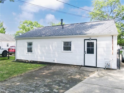 Tiny photo for 470 Standish Street NW, Massillon, OH 44647 (MLS # 5226658)