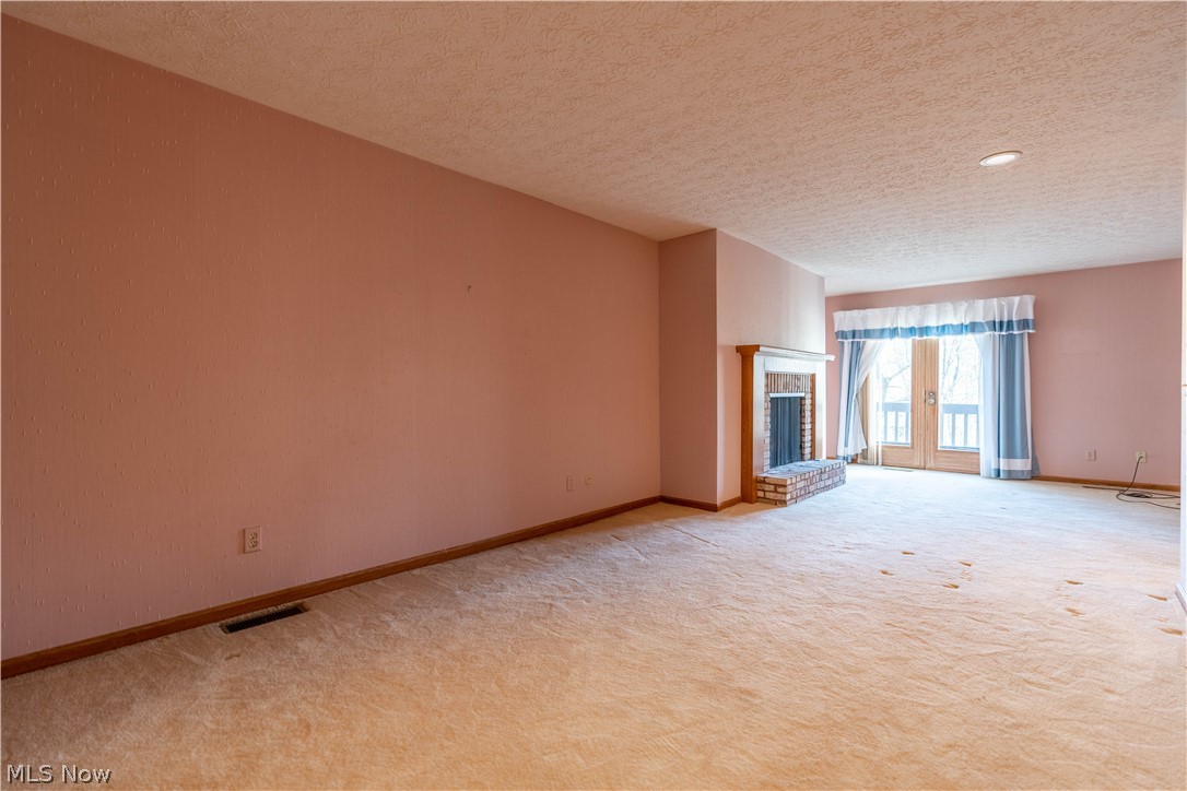 Magnolia West Condo - Residential