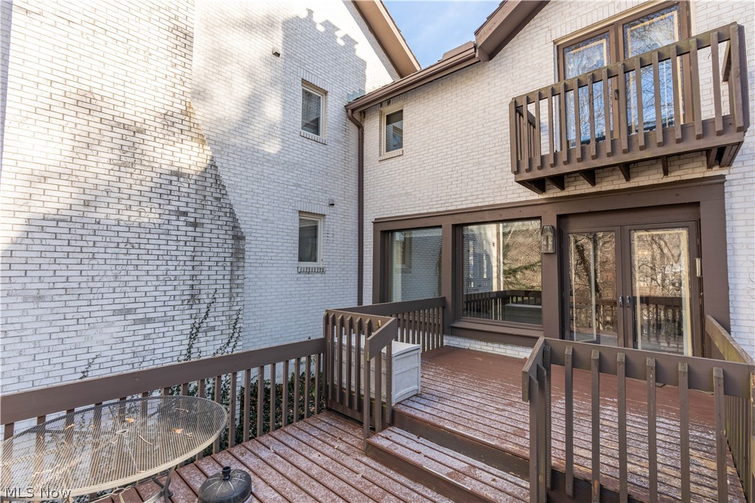 Magnolia West Condo - Residential