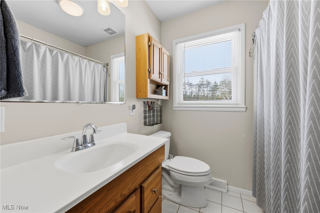 Kenston Lake Estate - Residential