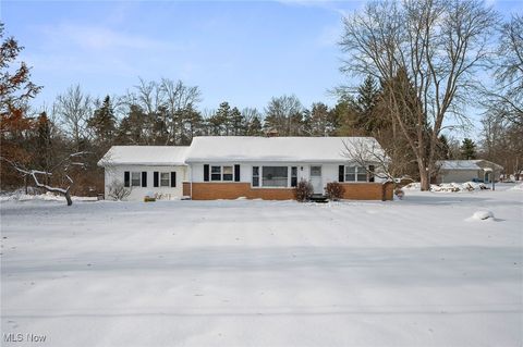 17796 Kenston Lake Drive Chagrin Falls OH 44023