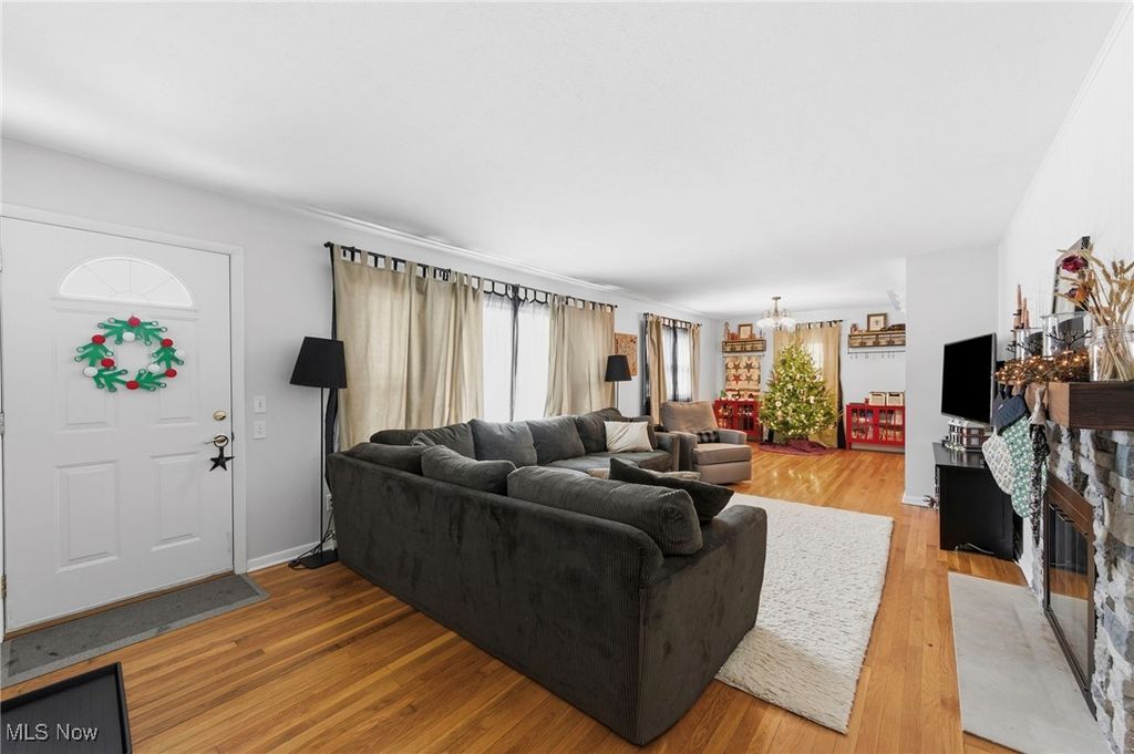 Photo of 17796 Kenston Lake Drive, Chagrin Falls, OH 44023 (MLS # 5177326)