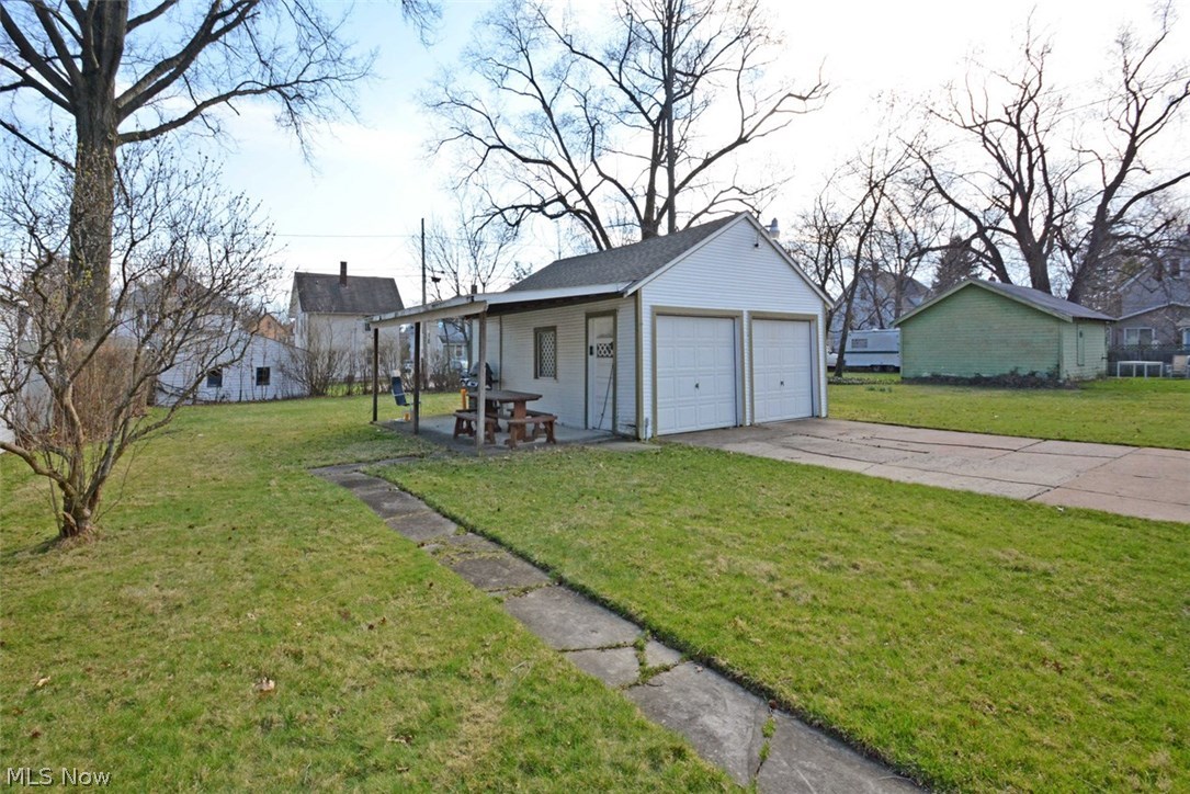 William F Woosters - Residential