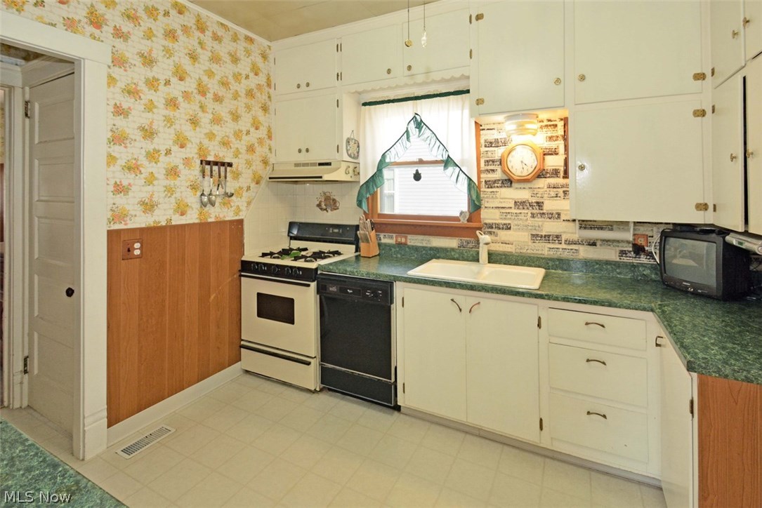 William F Woosters - Residential