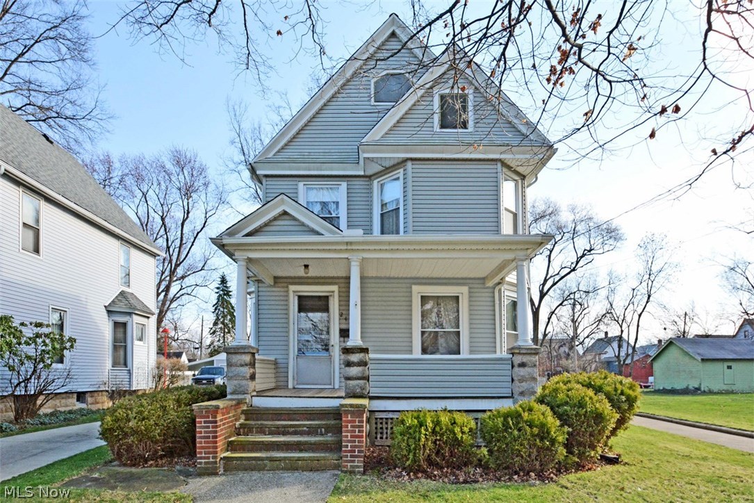 William F Woosters - Residential