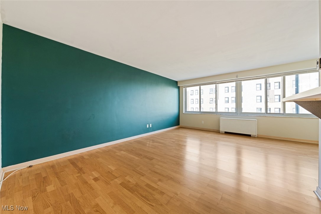 Marine Towers East Condo - Residential