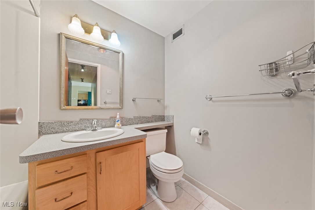 Marine Towers East Condo - Residential