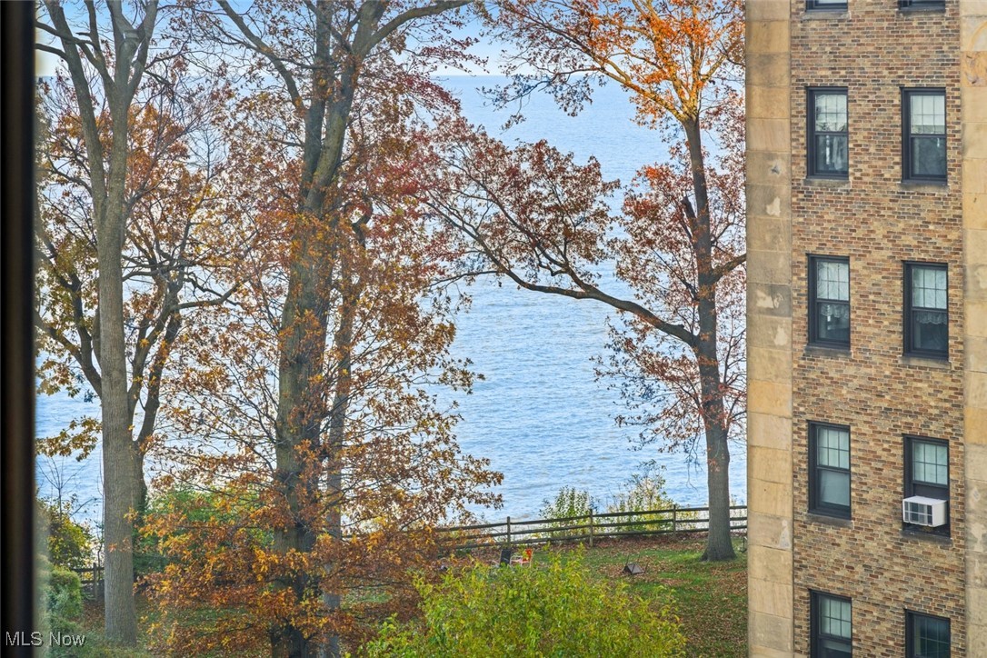 Marine Towers East Condo - Residential