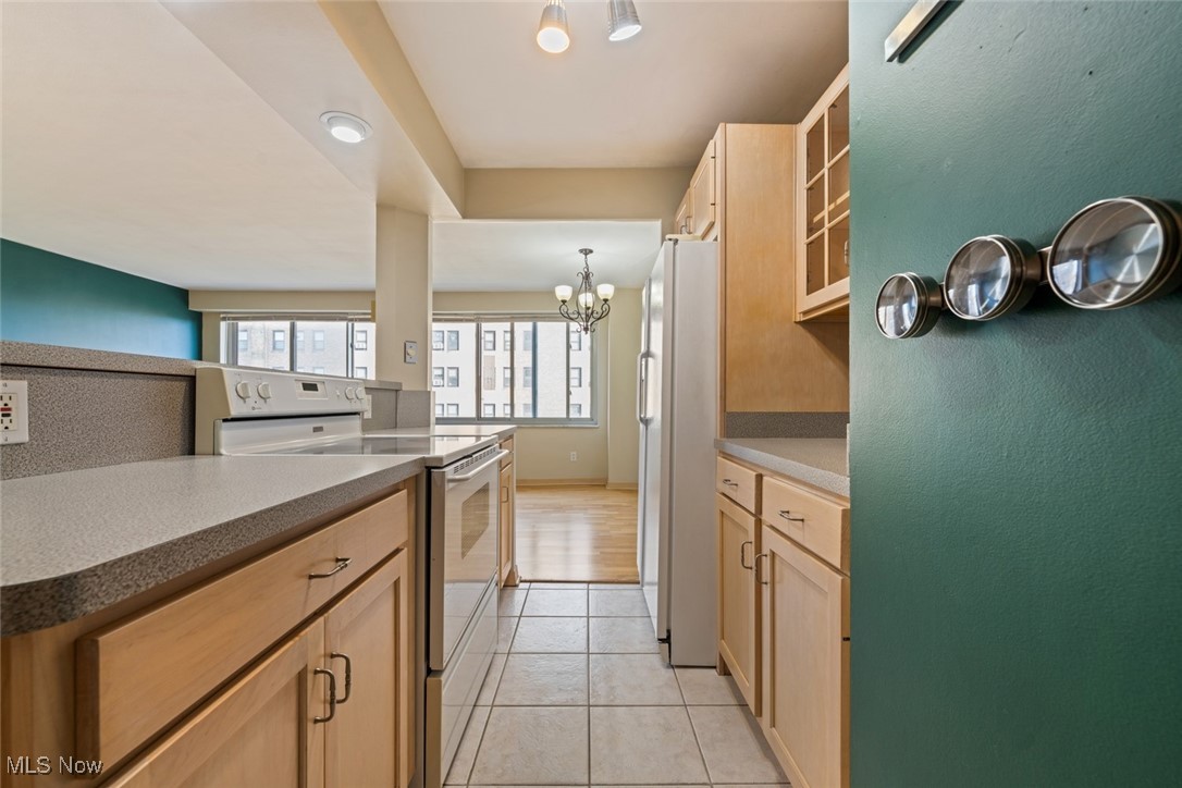 Marine Towers East Condo - Residential