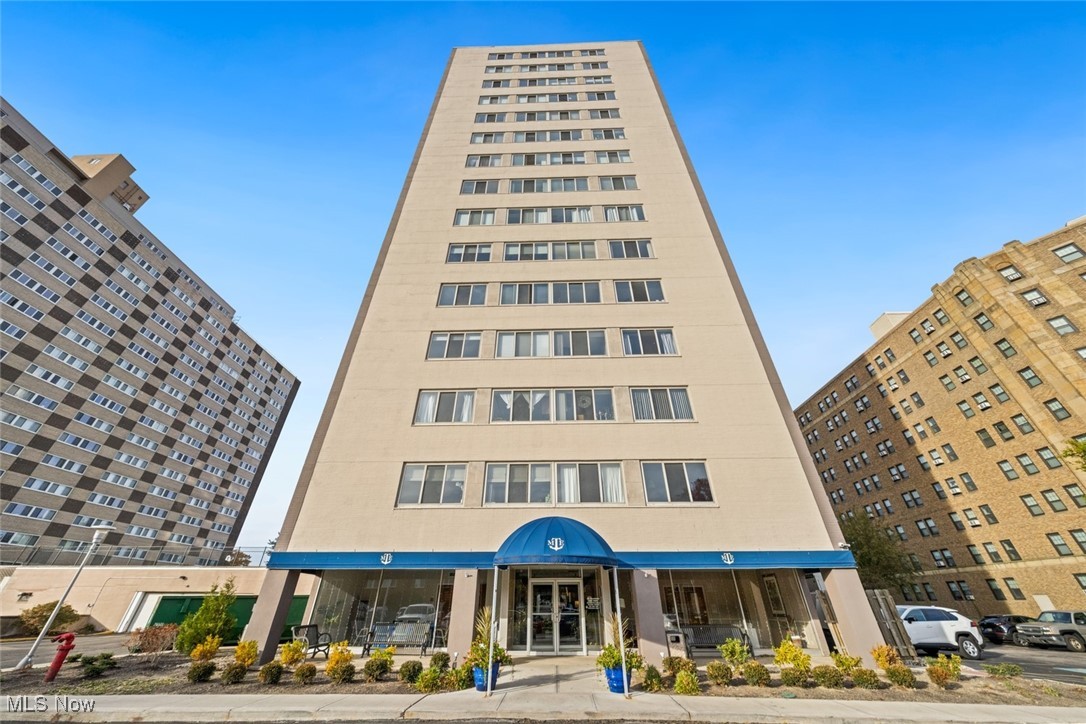 Marine Towers East Condo - Residential