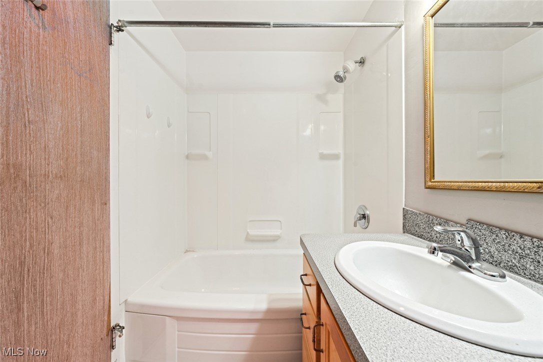 Marine Towers East Condo - Residential