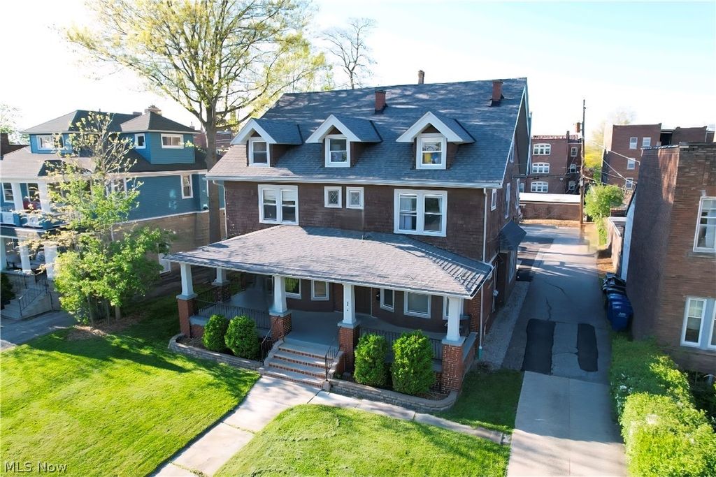 Photo of 14916 Clifton Boulevard, Lakewood, OH 44107 (MLS # 5202353)